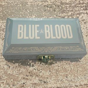 Jeffrey Star Blue Blood eyeshadow palette